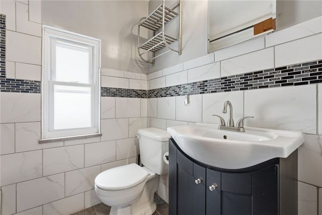 502 WOODLAND, Oakmont, PA 15139