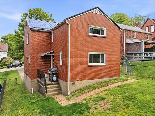 502 WOODLAND, Oakmont, PA 15139
