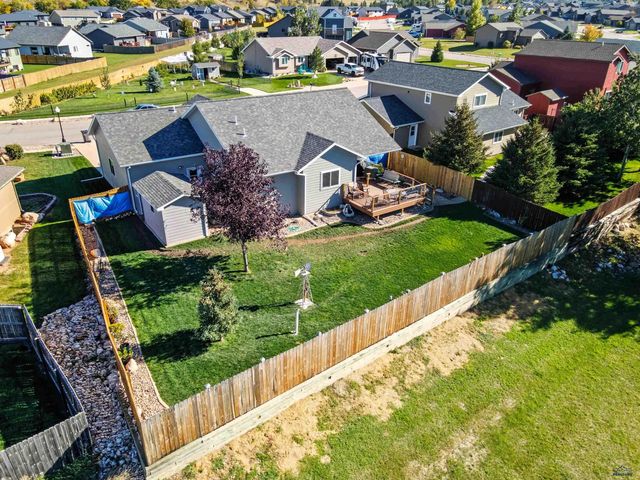 8055 STEAMBOAT RD, Summerset, SD 57769