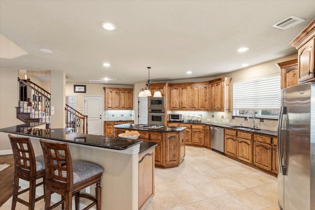 2200 Roadrunner Drive, Flower Mound, TX 75022