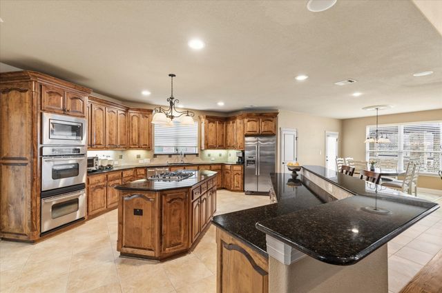 2200 Roadrunner Drive, Flower Mound, TX 75022