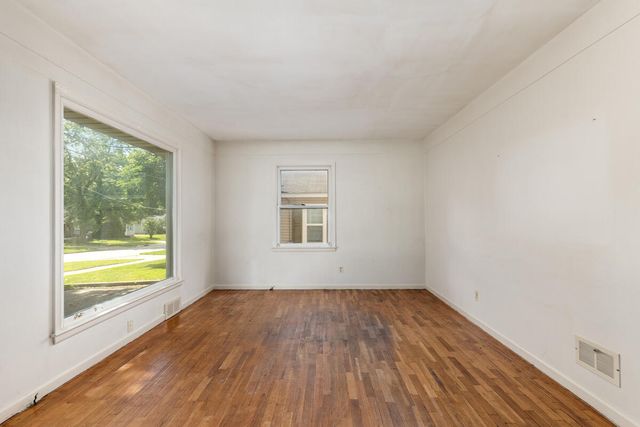 2519 Woodward Avenue SW, Wyoming, MI 49509