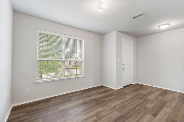 1725 Crescent Oak Street, Wylie, TX 75098