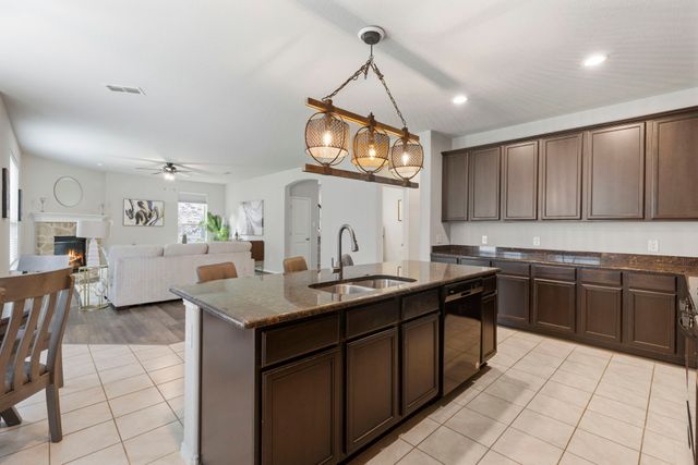1725 Crescent Oak Street, Wylie, TX 75098