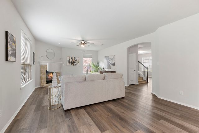 1725 Crescent Oak Street, Wylie, TX 75098