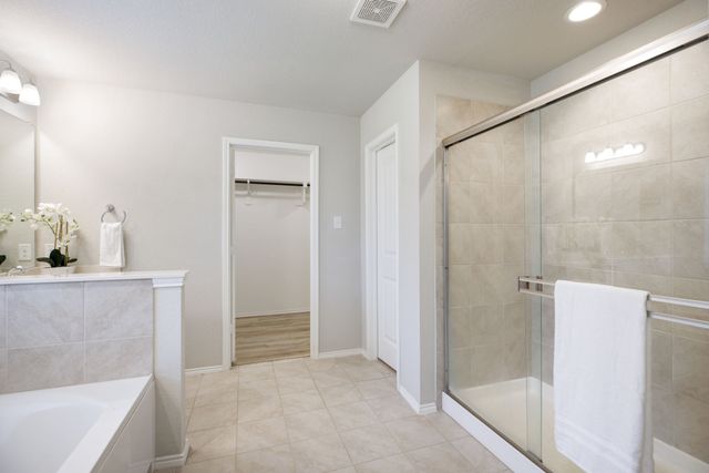 1725 Crescent Oak Street, Wylie, TX 75098