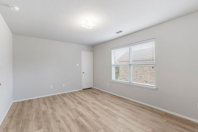 1725 Crescent Oak Street, Wylie, TX 75098