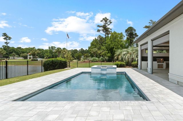 1015 Bluffview Dr., Myrtle Beach, SC 29579