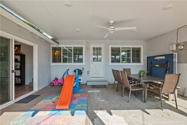 7819 Whitsett, North Hollywood, CA 91605
