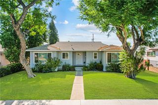 7819 Whitsett, North Hollywood, CA 91605