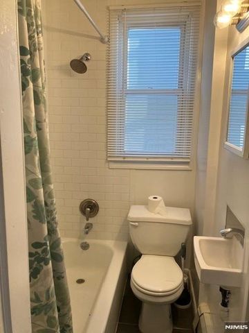 433 Lanza Avenue Apt 3, Garfield, NJ 07026