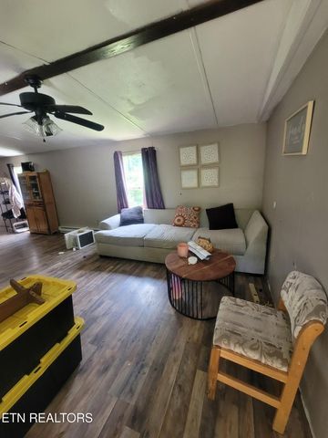 9217 Kodak Rd, Kodak, TN 37764