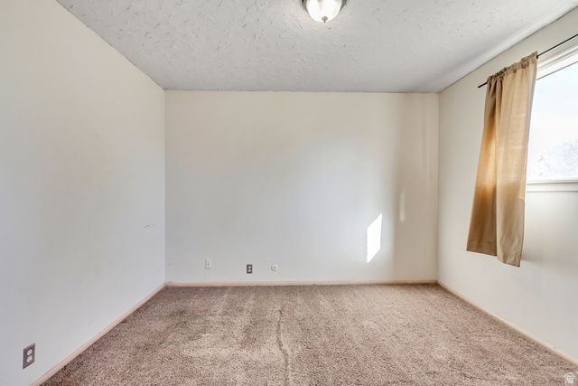 5731 S BLAKE DR, Taylorsville, UT 84129