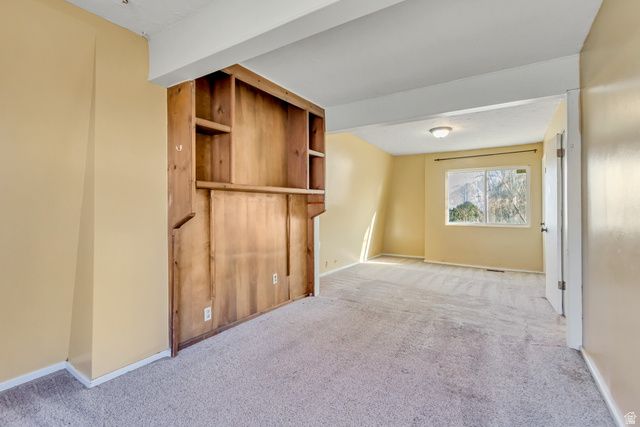 5731 S BLAKE DR, Taylorsville, UT 84129