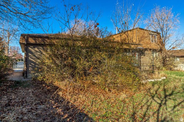 5731 S BLAKE DR, Taylorsville, UT 84129