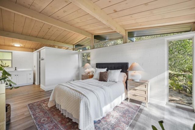 2930 Alexis Drive, Palo Alto, CA 94304