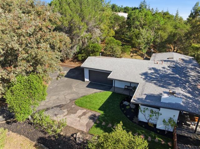 2930 Alexis Drive, Palo Alto, CA 94304
