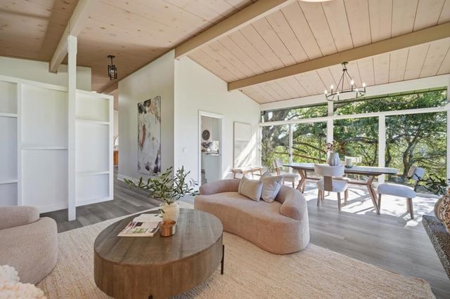 2930 Alexis Drive, Palo Alto, CA 94304