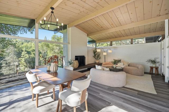 2930 Alexis Drive, Palo Alto, CA 94304