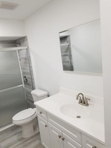 2990 NE 16th Ave 105, Oakland Park, FL 33334