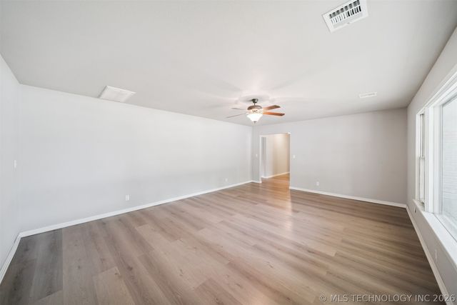 215 S Elliott Street, Pryor, OK 74361