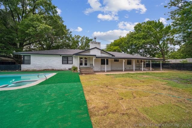 215 S Elliott Street, Pryor, OK 74361