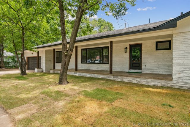 215 S Elliott Street, Pryor, OK 74361