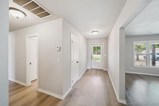 215 S Elliott Street, Pryor, OK 74361