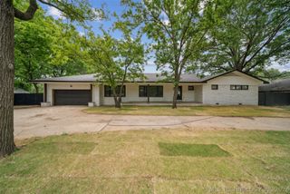 215 S Elliott Street, Pryor, OK 74361