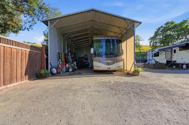 1035 Easy Street, Morgan Hill, CA 95037