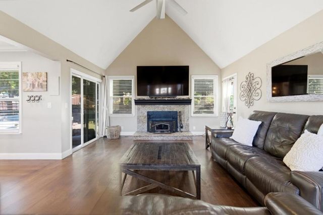 1035 Easy Street, Morgan Hill, CA 95037