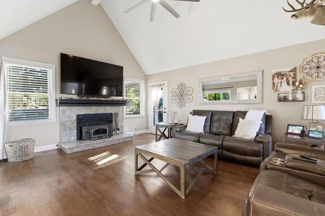 1035 Easy Street, Morgan Hill, CA 95037