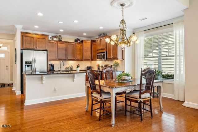 79 Heatherwood Drive, Chapel Hill, NC 27516