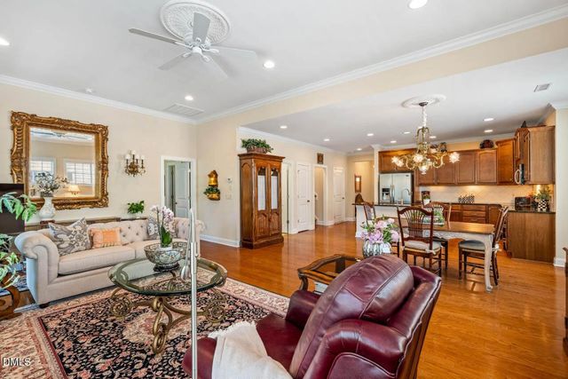 79 Heatherwood Drive, Chapel Hill, NC 27516