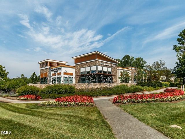 79 Heatherwood Drive, Chapel Hill, NC 27516
