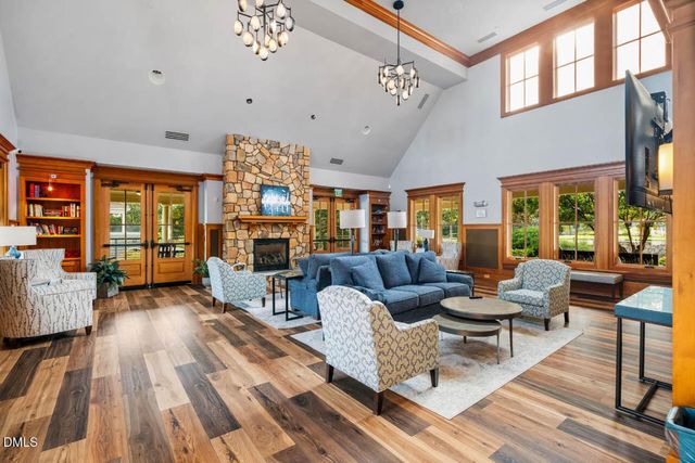 79 Heatherwood Drive, Chapel Hill, NC 27516