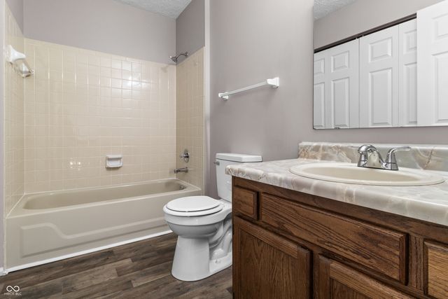 2449 Chaseway Court, Indianapolis, IN 46268