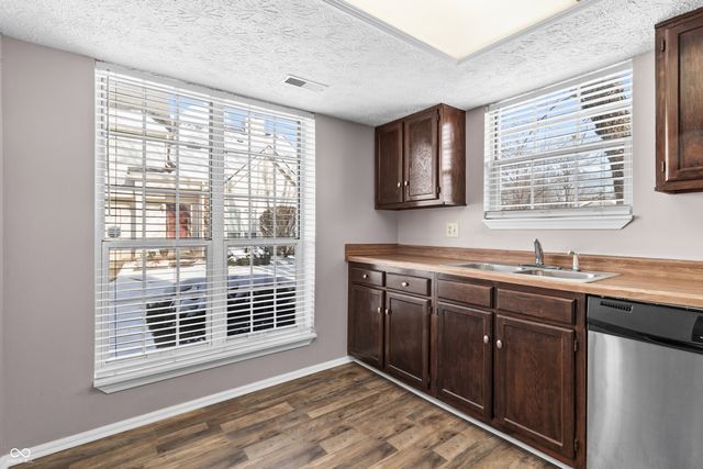 2449 Chaseway Court, Indianapolis, IN 46268