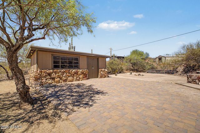3442 W MEANDER Road, New River, AZ 85087