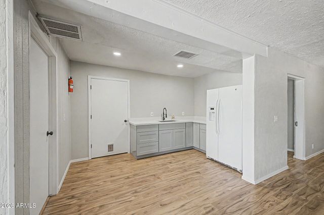 3442 W MEANDER Road, New River, AZ 85087