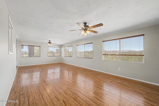 3442 W MEANDER Road, New River, AZ 85087