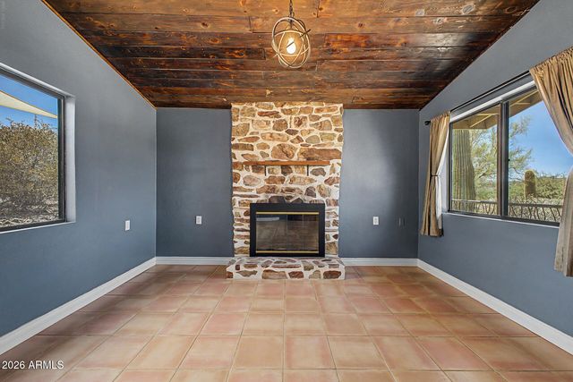 3442 W MEANDER Road, New River, AZ 85087