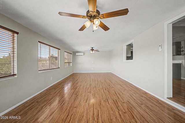 3442 W MEANDER Road, New River, AZ 85087