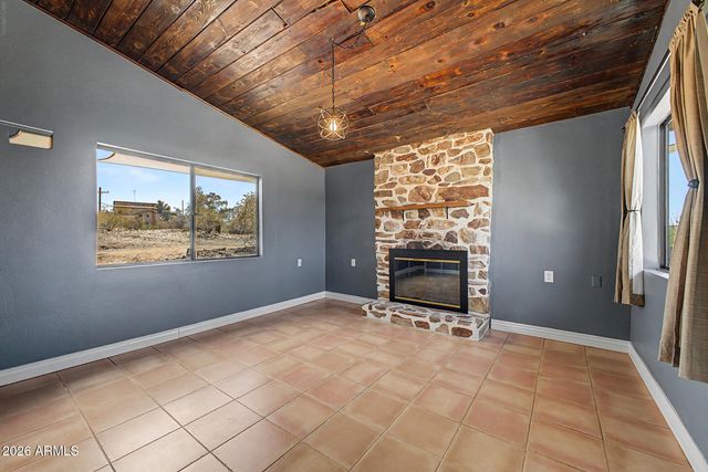 3442 W MEANDER Road, New River, AZ 85087