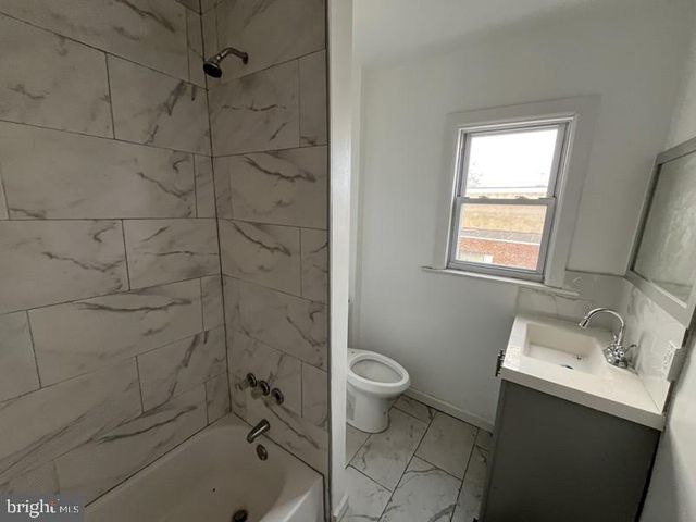 1018 S 53RD ST, Philadelphia, PA 19143