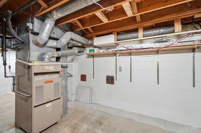 1594 Huntcrest Drive, Anderson Twp, OH 45255