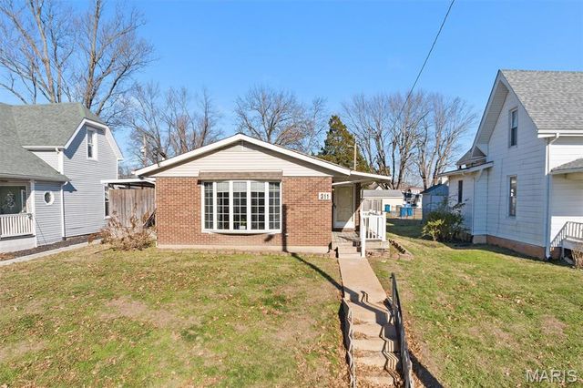 311 Brown Avenue, Collinsville, IL 62234