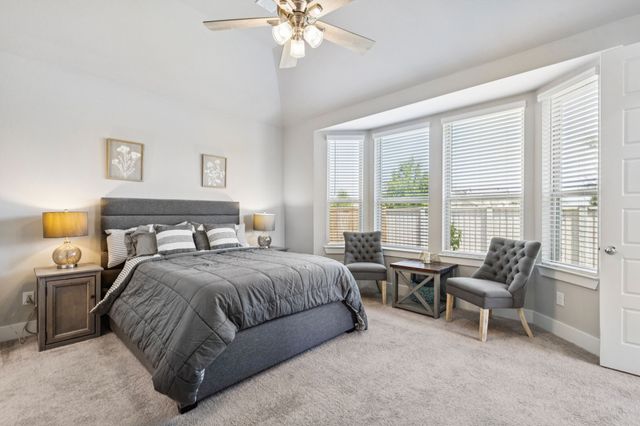 1925 Pelham Drive, Aubrey, TX 76227