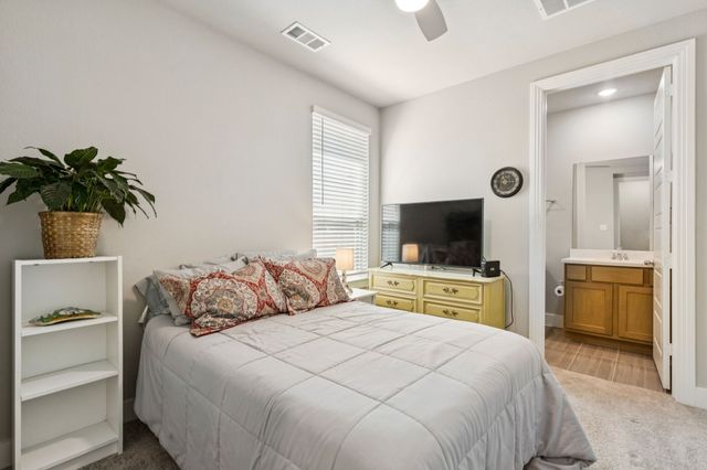 1925 Pelham Drive, Aubrey, TX 76227