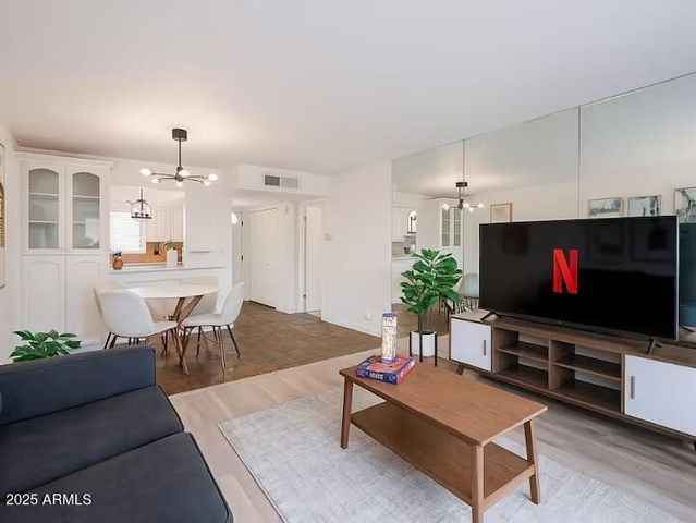 4600 N 68TH Street 359, Scottsdale, AZ 85251